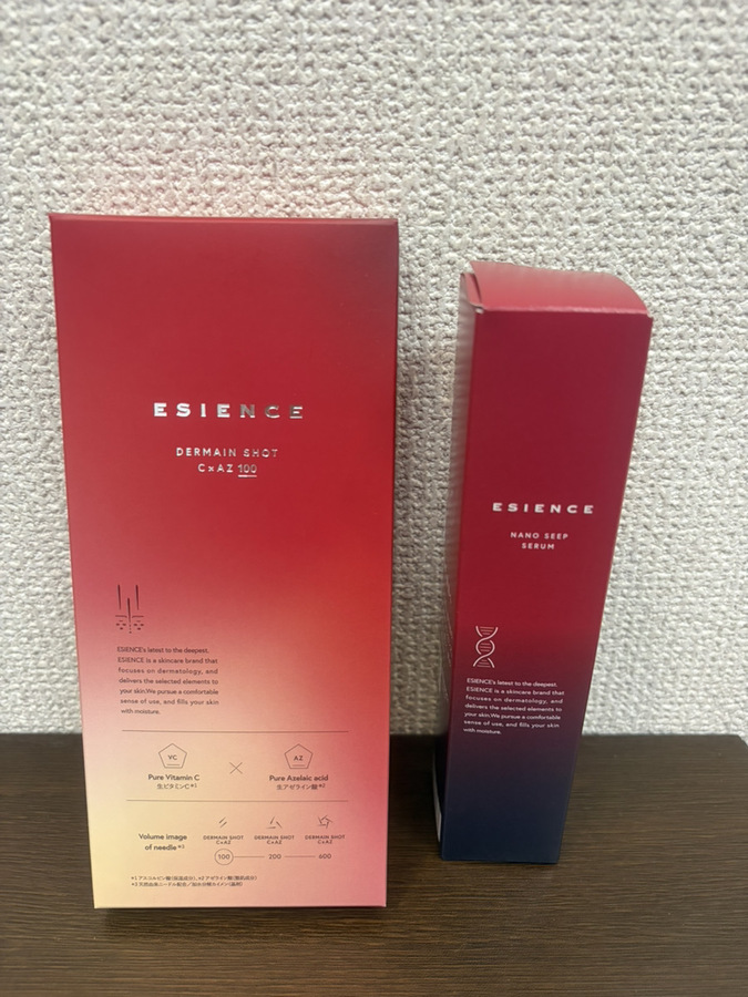 パッケージに入ったC×AZ ダーマインショットとナノシープセラム